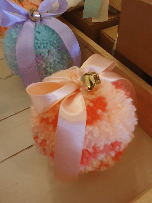 Pom Pom Bauble