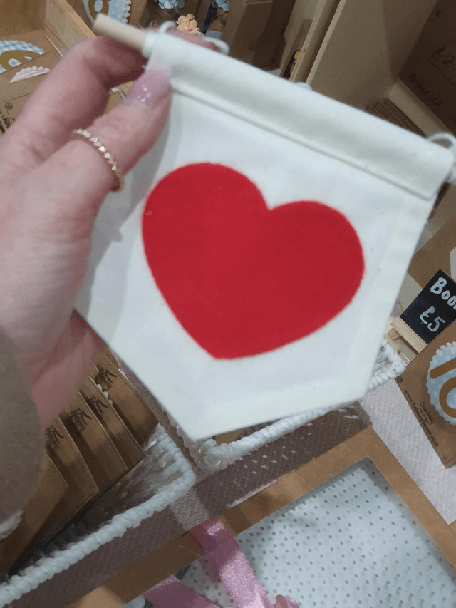 Heart Banner - Mini